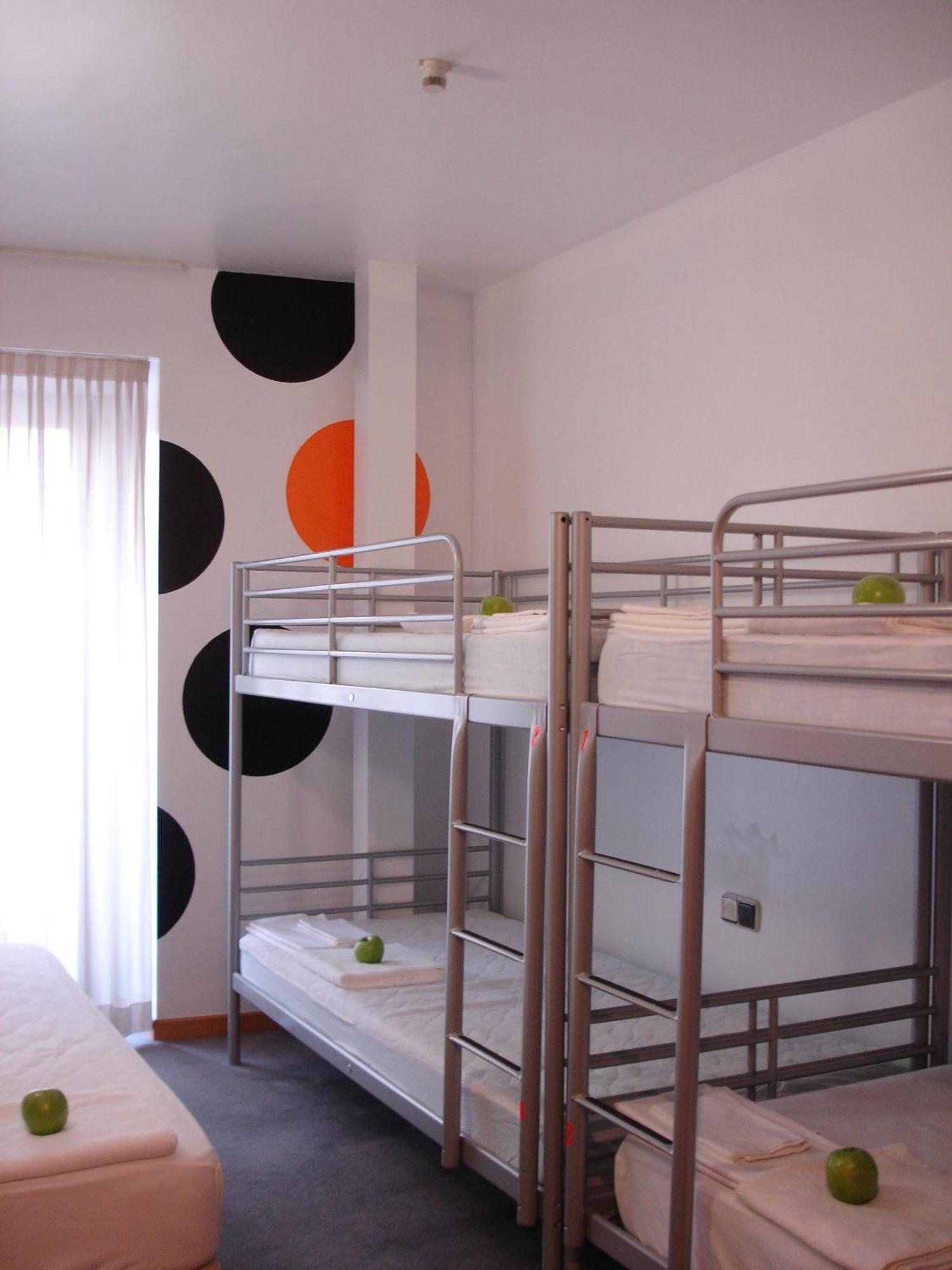 Albergue Revolutum Hostel ซาลามังกา ภายนอก รูปภาพ